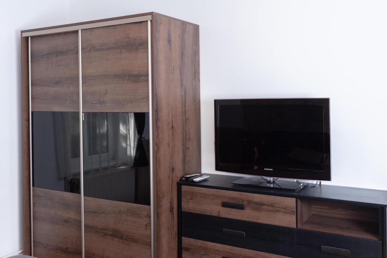 Park Apartman Heviz Exterior photo