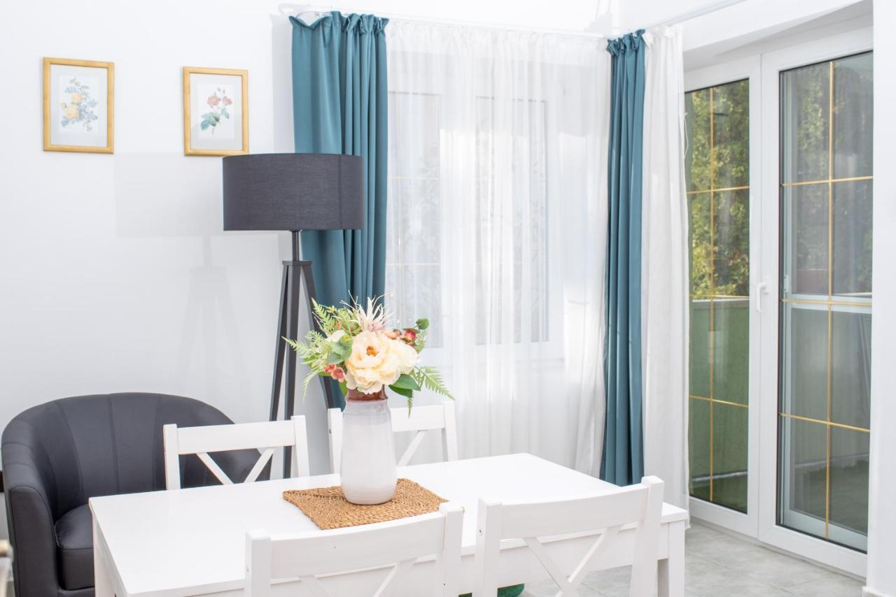 Park Apartman Heviz Exterior photo