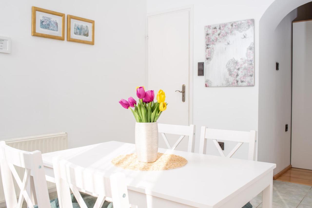 Park Apartman Heviz Exterior photo